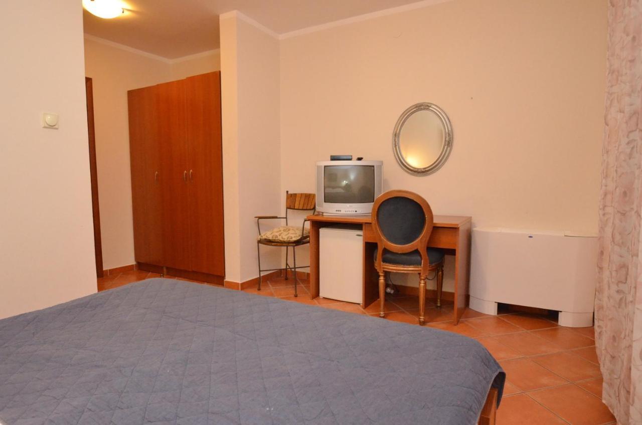 Hotel Meduza Bečići Eksteriør billede