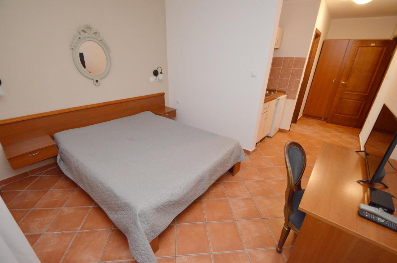 Hotel Meduza Bečići Eksteriør billede