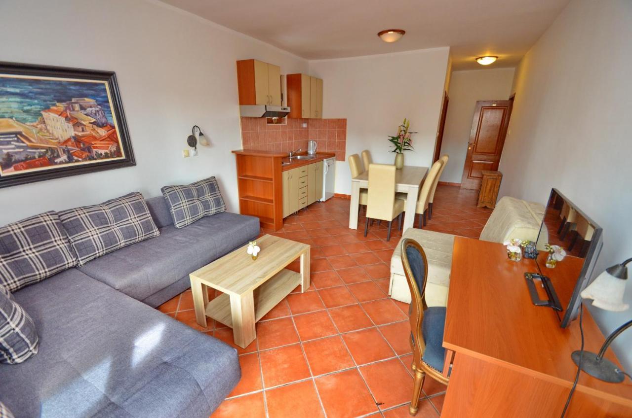 Hotel Meduza Bečići Eksteriør billede