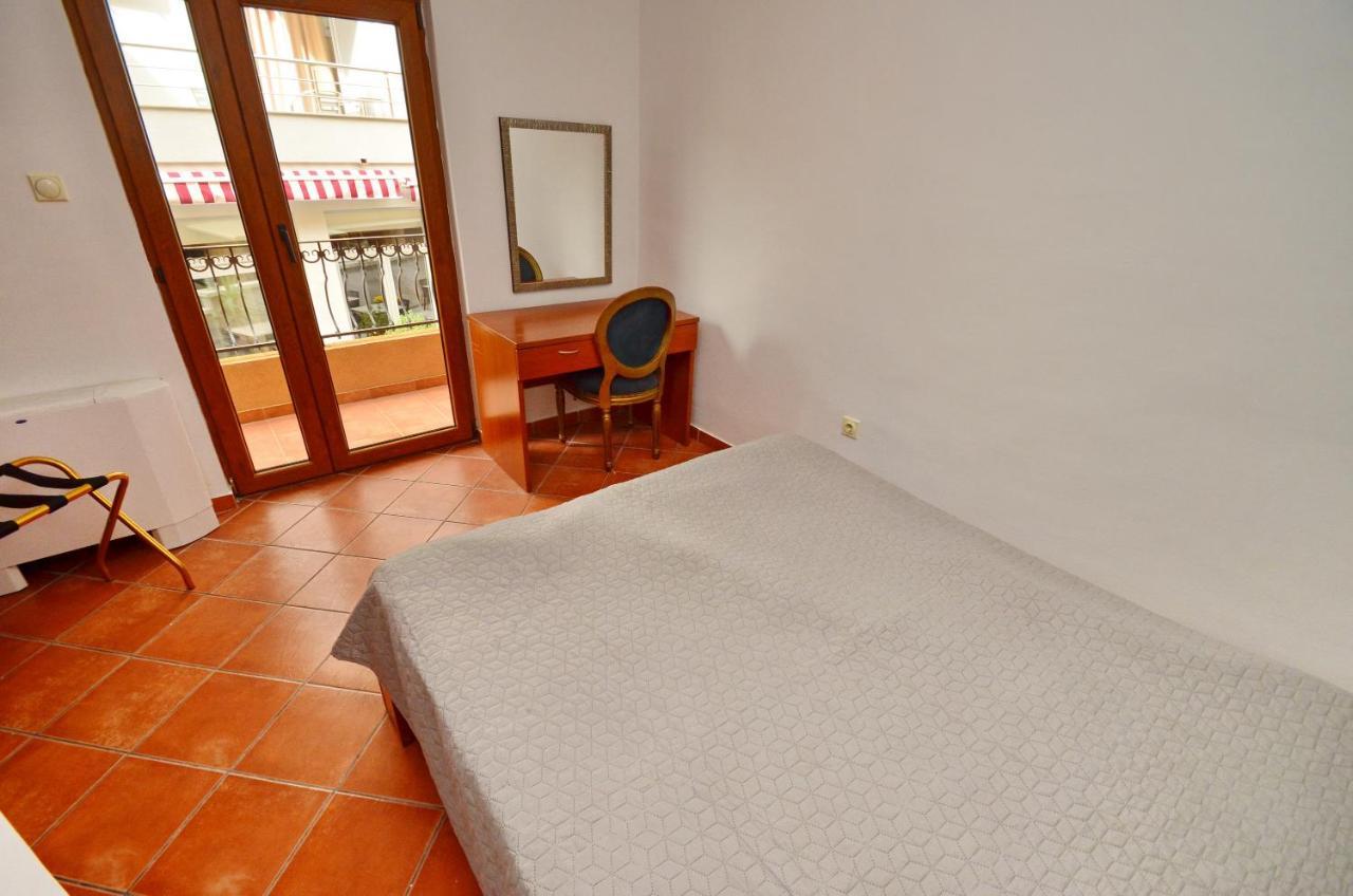 Hotel Meduza Bečići Eksteriør billede